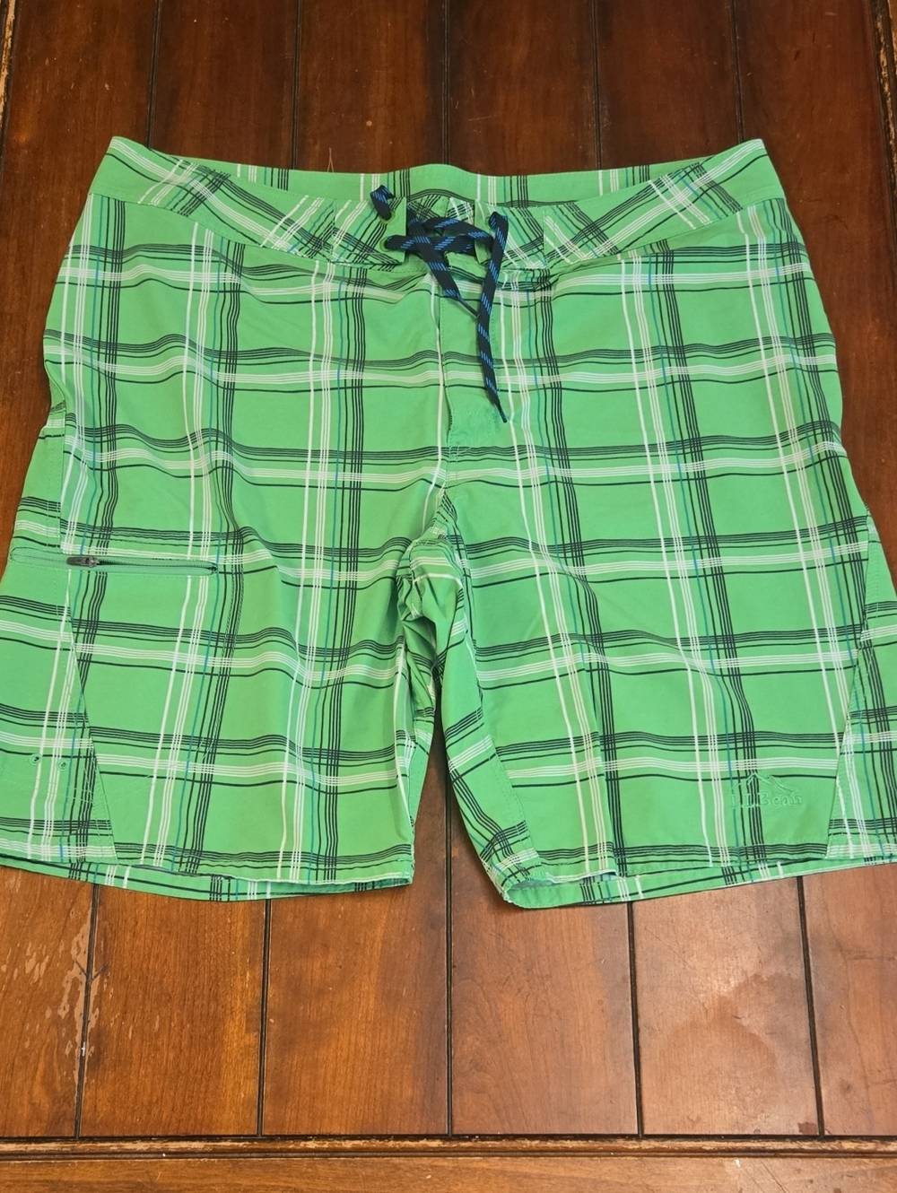 L.L. Bean Green Plaid Men’s Swim Board Shorts